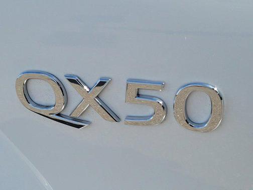2025 INFINITI QX50 Pure AWD