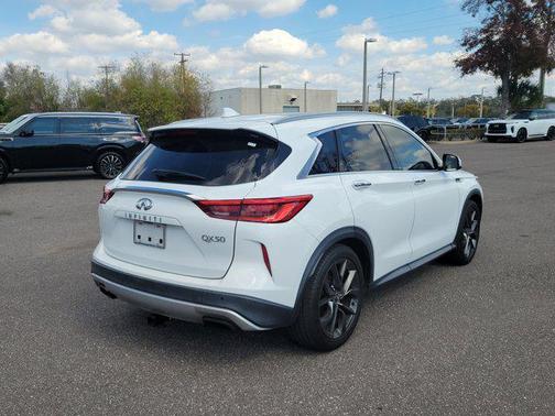 2019 INFINITI QX50 ESSENTIAL