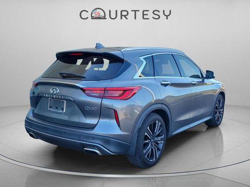 2021 INFINITI QX50 LUXE