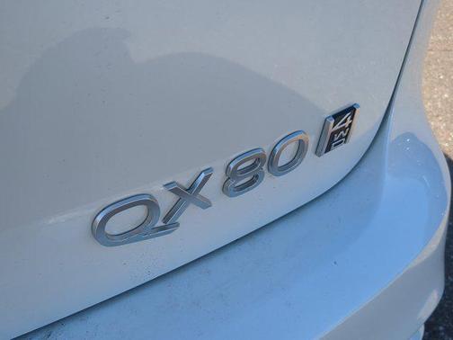 2025 INFINITI QX80 SENSORY AWD