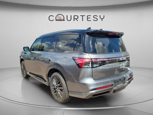 Dynamic Metal/Black Obsidian 2027 INFINITI QX80 AUTOGRAPH