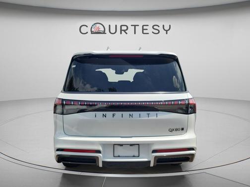 Radiant White 2027 INFINITI QX80 AUTOGRAPH
