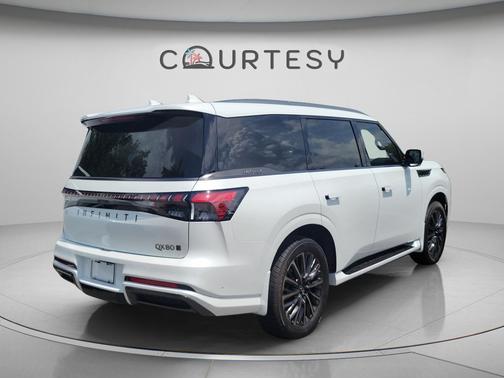 Radiant White 2027 INFINITI QX80 AUTOGRAPH