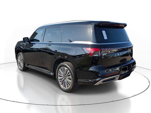 2025 INFINITI QX80 Luxe