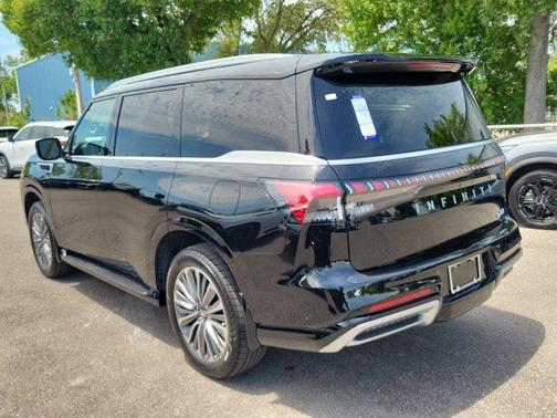 Black Obsidian 2026 INFINITI QX80 Luxe