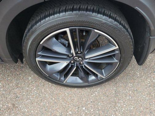 2023 INFINITI QX55 LUXE