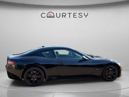 2014 Maserati GranTurismo Sport