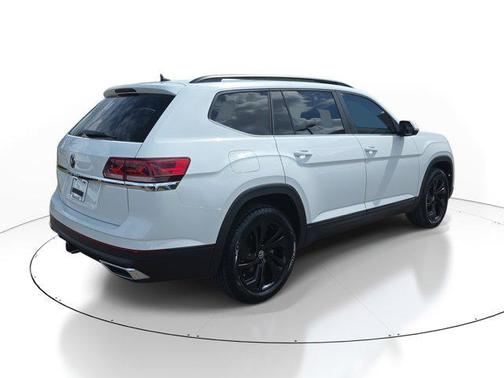2022 Volkswagen Atlas 3.6L SE w/Technology