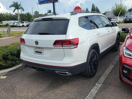 2022 Volkswagen Atlas 3.6L SE w/Technology