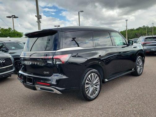 Black Obsidian 2026 INFINITI QX80 Luxe