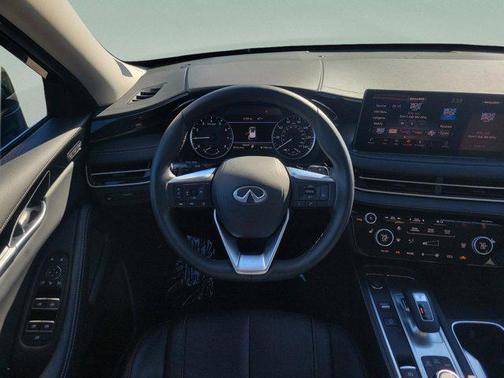 2025 INFINITI QX60 Pure