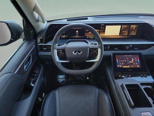 2025 INFINITI QX80 Luxe