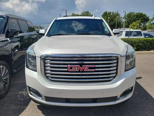 White Frost Tricoat 2017 GMC Yukon SLT