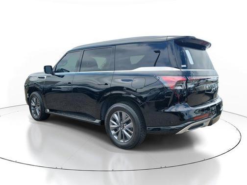 2025 INFINITI QX80 PURE