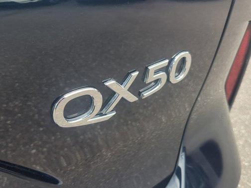 2022 INFINITI QX50 PURE
