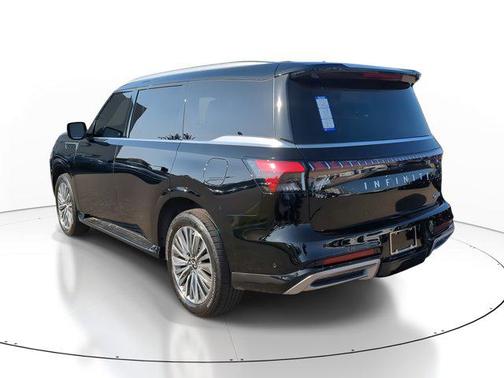 2025 INFINITI QX80 Luxe