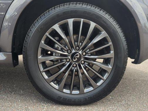 2024 INFINITI QX80 SENSORY AWD