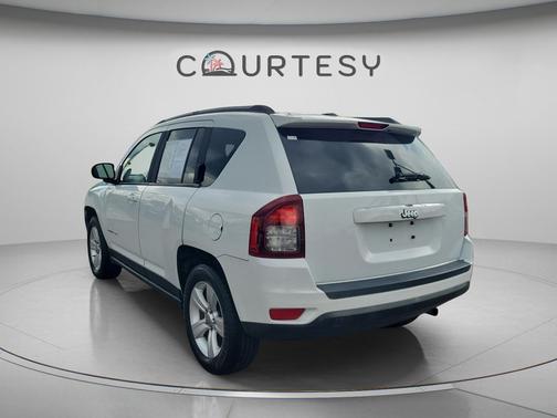 Bright White Clearcoat 2016 Jeep Compass Sport