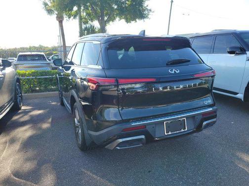 2022 INFINITI QX60 Luxe