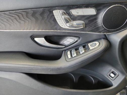 2018 Mercedes-Benz GLC 300 Base