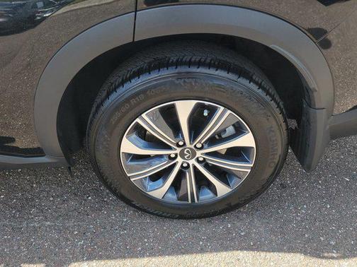 2025 INFINITI QX60 Pure