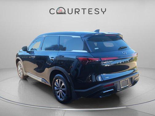 2025 INFINITI QX60 Pure