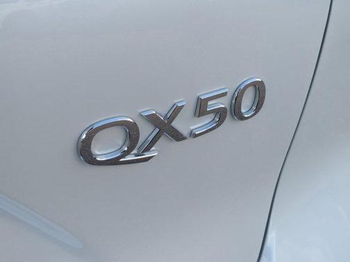 2025 INFINITI QX50 Luxe AWD