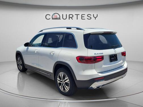 Polar White 2026 Mercedes-Benz GLB 250 Base