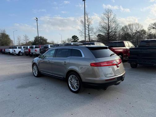 2016 Lincoln MKT EcoBoost