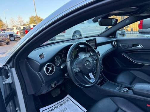 2015 Mercedes-Benz CLA-Class Base