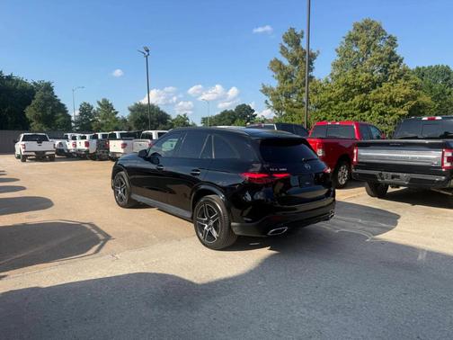 Black 2024 Mercedes-Benz GLC 300 Base