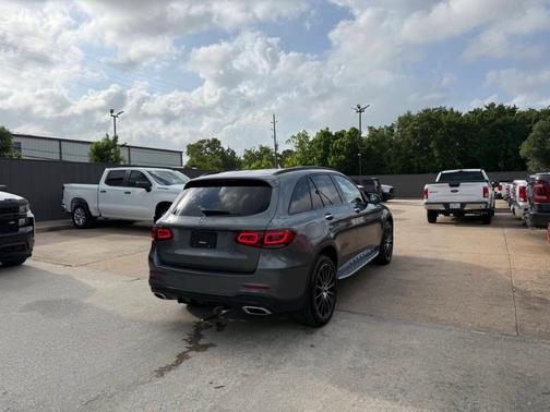 Gray 2022 Mercedes-Benz GLC 300 Base