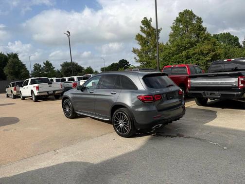 Gray 2022 Mercedes-Benz GLC 300 Base