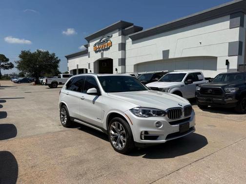 White 2017 BMW X5 sDrive35i