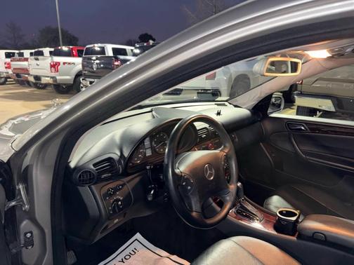 2006 Mercedes-Benz C-Class 