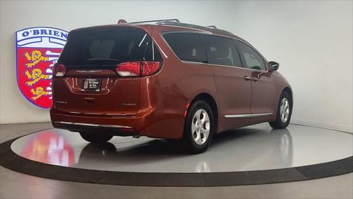 2018 Chrysler Pacifica Hybrid Touring L