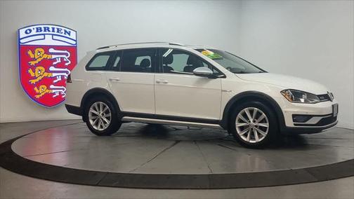 2017 Volkswagen Golf Alltrack TSI SE