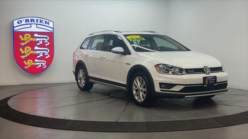 2017 Volkswagen Golf Alltrack TSI SE