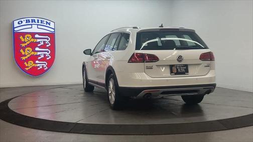 2017 Volkswagen Golf Alltrack TSI SE