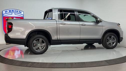 Lunar Silver Metallic 2023 Honda Ridgeline RTL