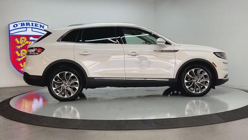 2022 Lincoln Nautilus Reserve