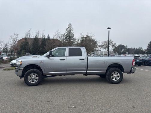 2019 RAM 2500 Tradesman Crew Cab 4x4 8' Box