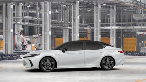 Wind Chill Pearl with Midnight Black Metallic roof [extra_cost_c 2026 Toyota Camry XSE