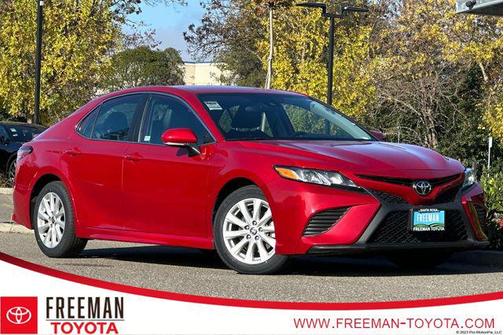 2020 Toyota Camry SE