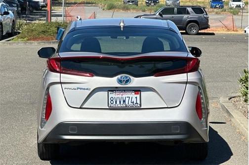 2021 Toyota Prius Prime LE