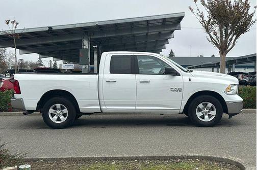2018 RAM 1500 SLT