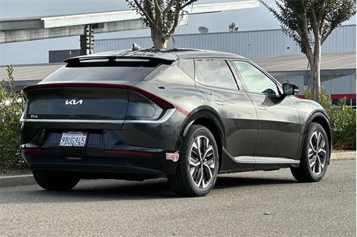 2022 Kia EV6 Wind