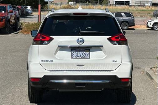 2018 Nissan Rogue SV