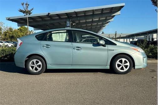 2014 Toyota Prius Three