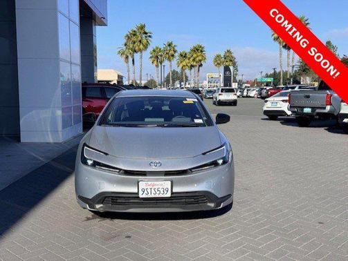 2025 Toyota Prius LE